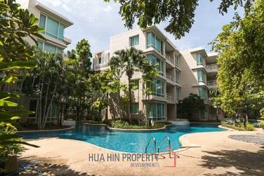2 Bed Beachfront Condo in Town