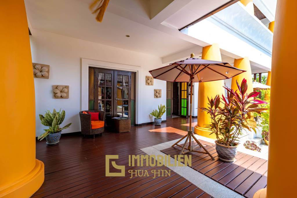 Bali Style Villa on Big Plot in Great Location!