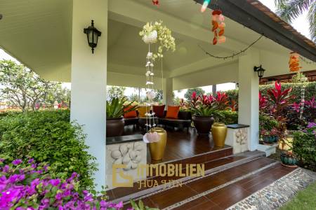 Bali Style Villa on Big Plot in Great Location!