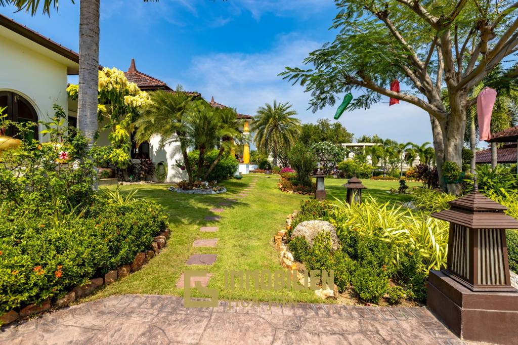 Bali Style Villa on Big Plot in Great Location!