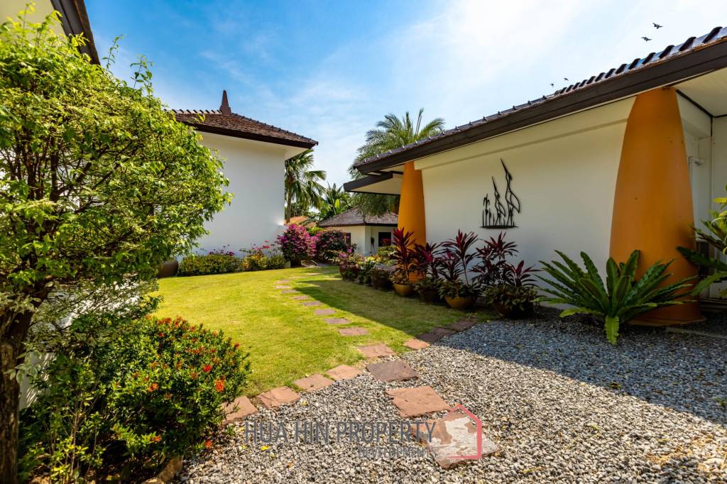 Bali Style Villa on Big Plot in Great Location!