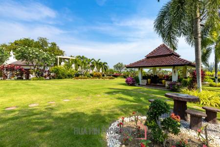 Bali Style Villa on Big Plot in Great Location!