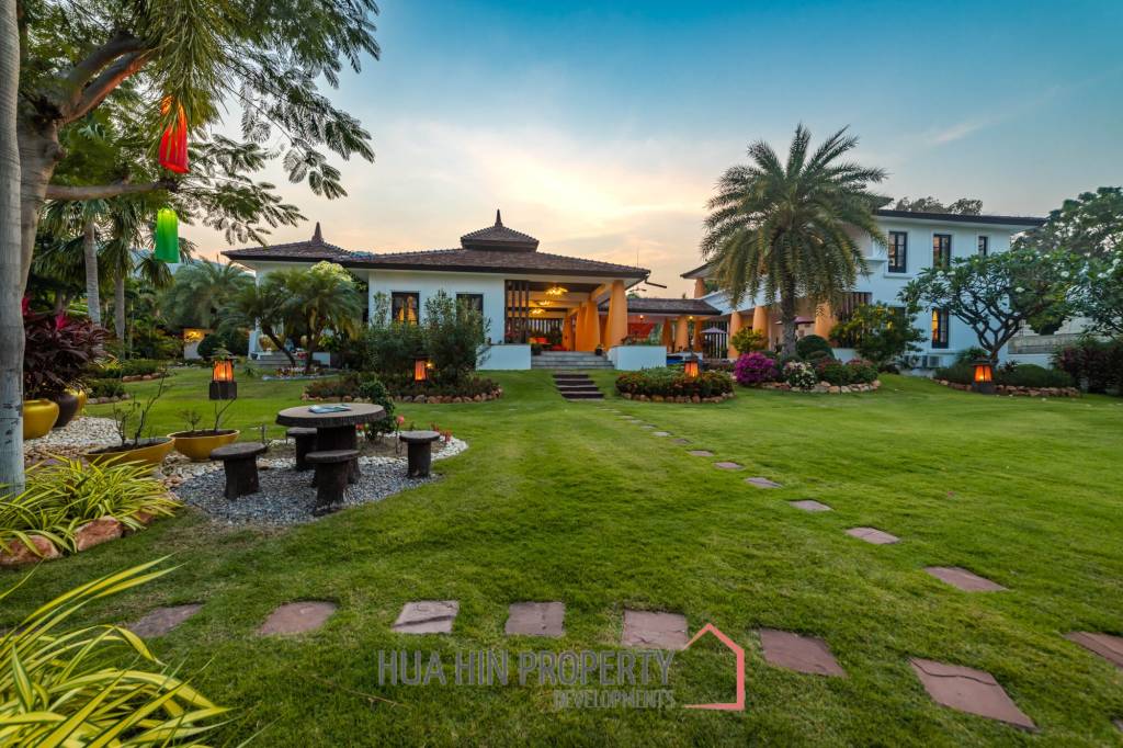 Bali Style Villa on Big Plot in Great Location!