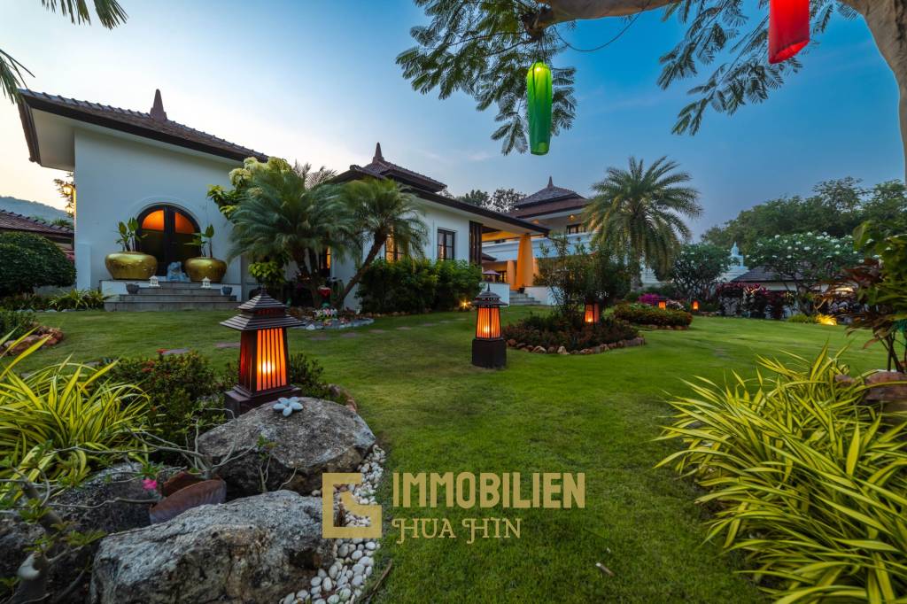 Bali Style Villa on Big Plot in Great Location!