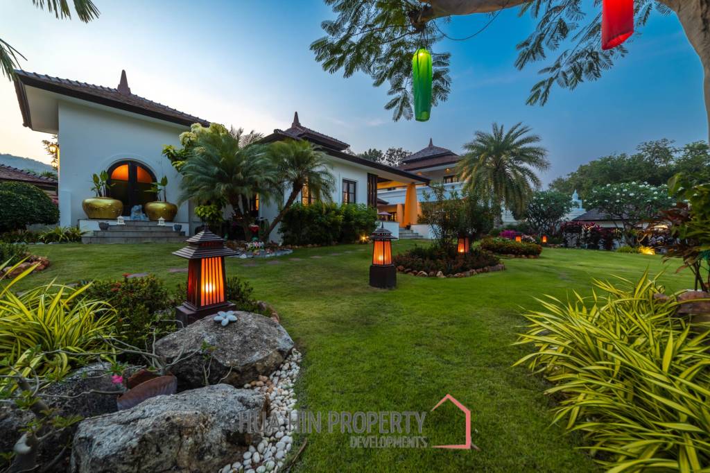 Bali Style Villa on Big Plot in Great Location!