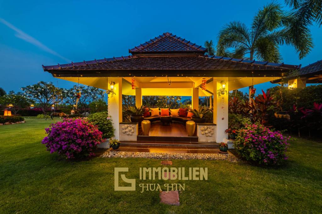 Bali Style Villa on Big Plot in Great Location!