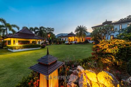 Bali Style Villa on Big Plot in Great Location!