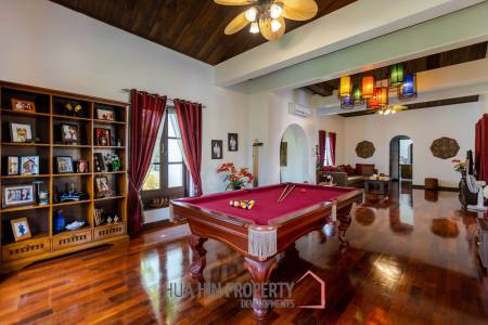 Bali Style Villa on Big Plot in Great Location!