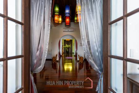 Bali Style Villa on Big Plot in Great Location!