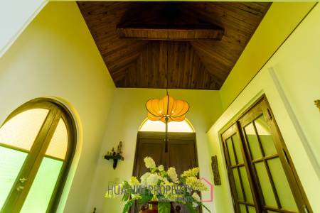 Bali Style Villa on Big Plot in Great Location!