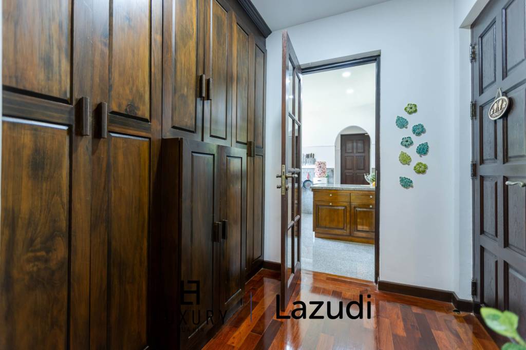 3,200 metro cuadrado 6 ` 5 Baño Villa de Venta