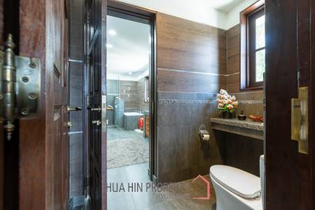Bali Style Villa on Big Plot in Great Location!