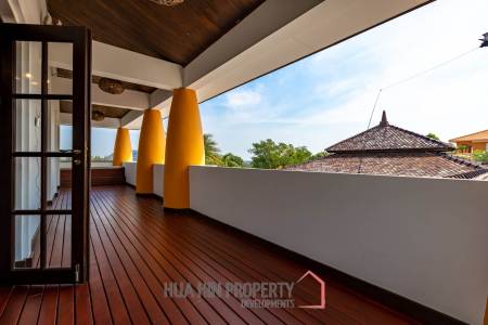 Bali Style Villa on Big Plot in Great Location!