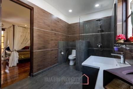 Bali Style Villa on Big Plot in Great Location!