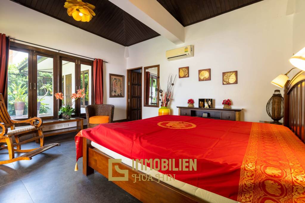 Bali Style Villa on Big Plot in Great Location!