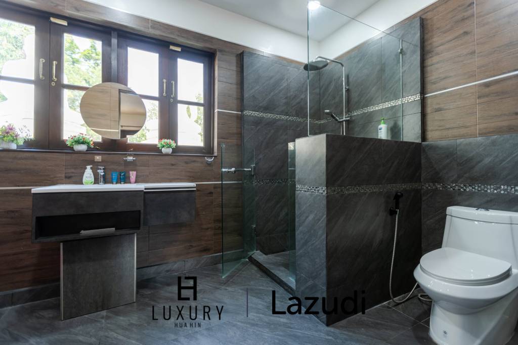 3,200 m² 6 Chambre 5 Salle de bain Villa Pour Vente