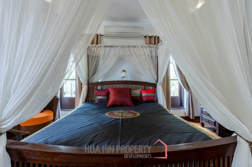 Bali Style Villa on Big Plot in Great Location!
