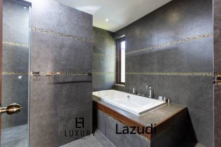 3,200 metro cuadrado 6 ` 5 Baño Villa de Venta