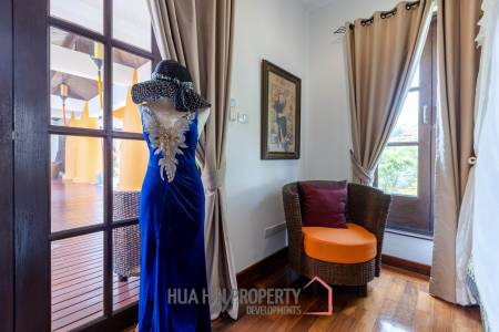 Bali Style Villa on Big Plot in Great Location!