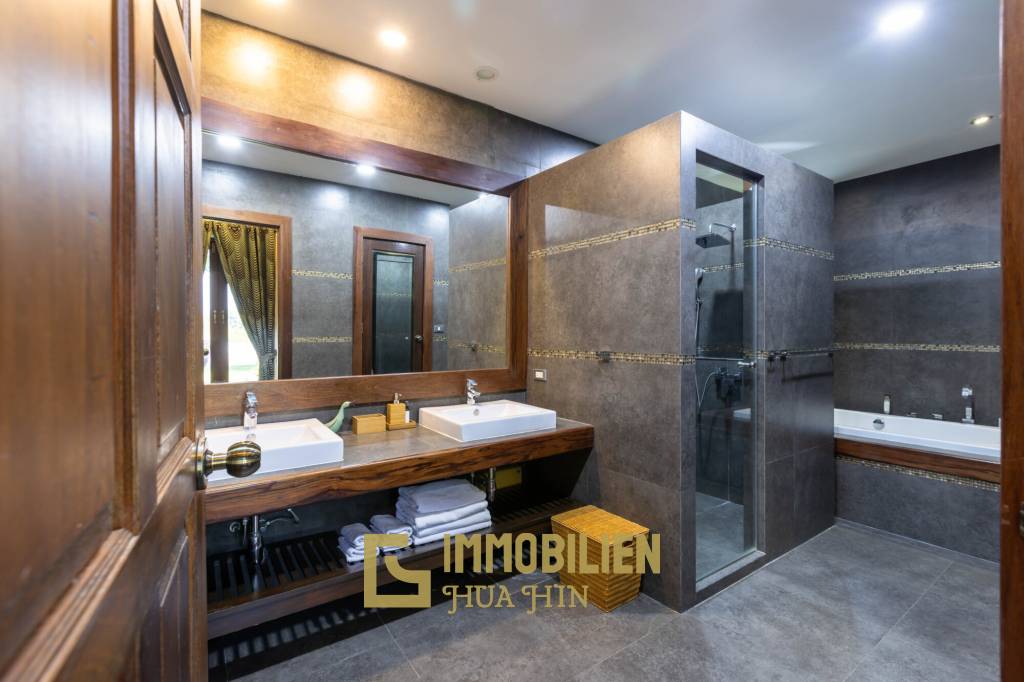 3,200 m² 6 Chambre 5 Salle de bain Villa Pour Vente