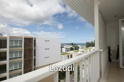 Luxury 2 Bed Beachfront Condo