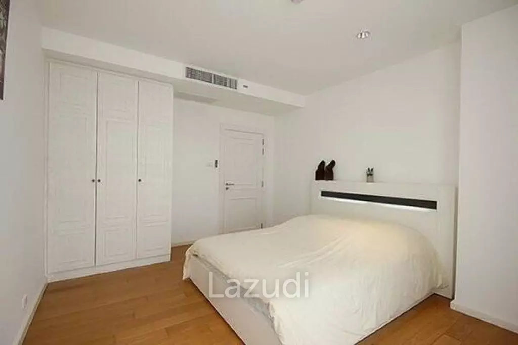 Luxury 2 Bed Beachfront Condo