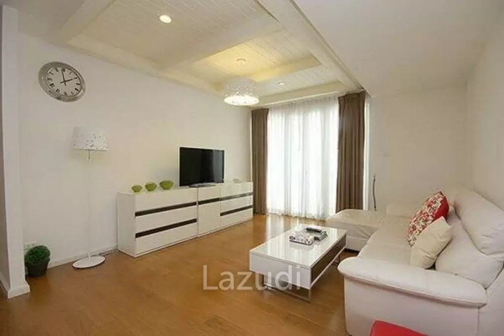 Luxury 2 Bed Beachfront Condo