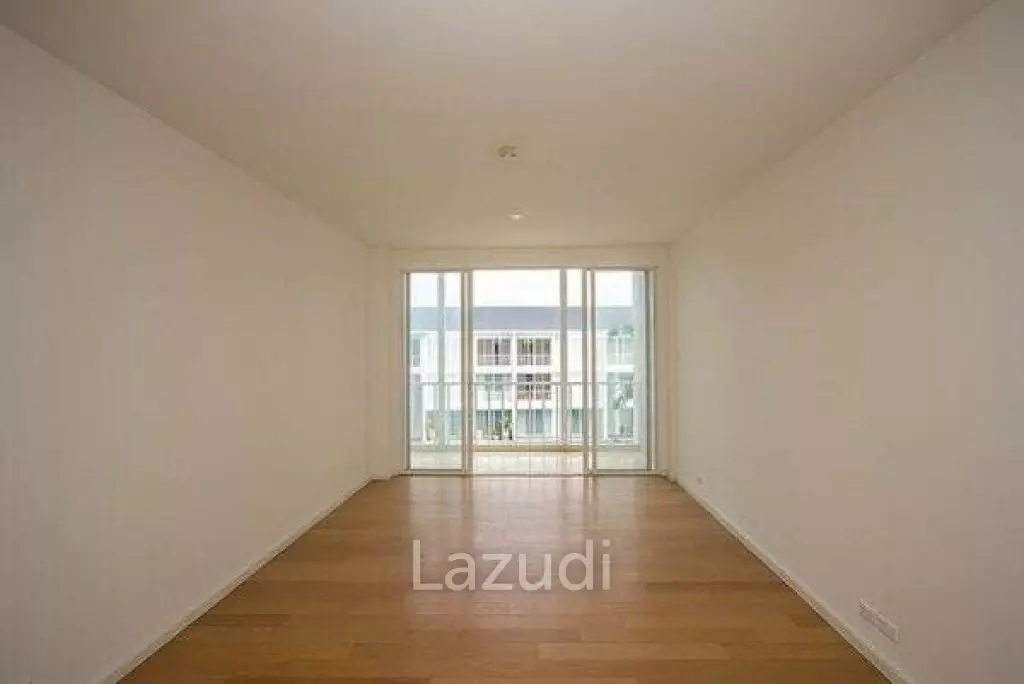 Luxury 2 Bed Beachfront Condo