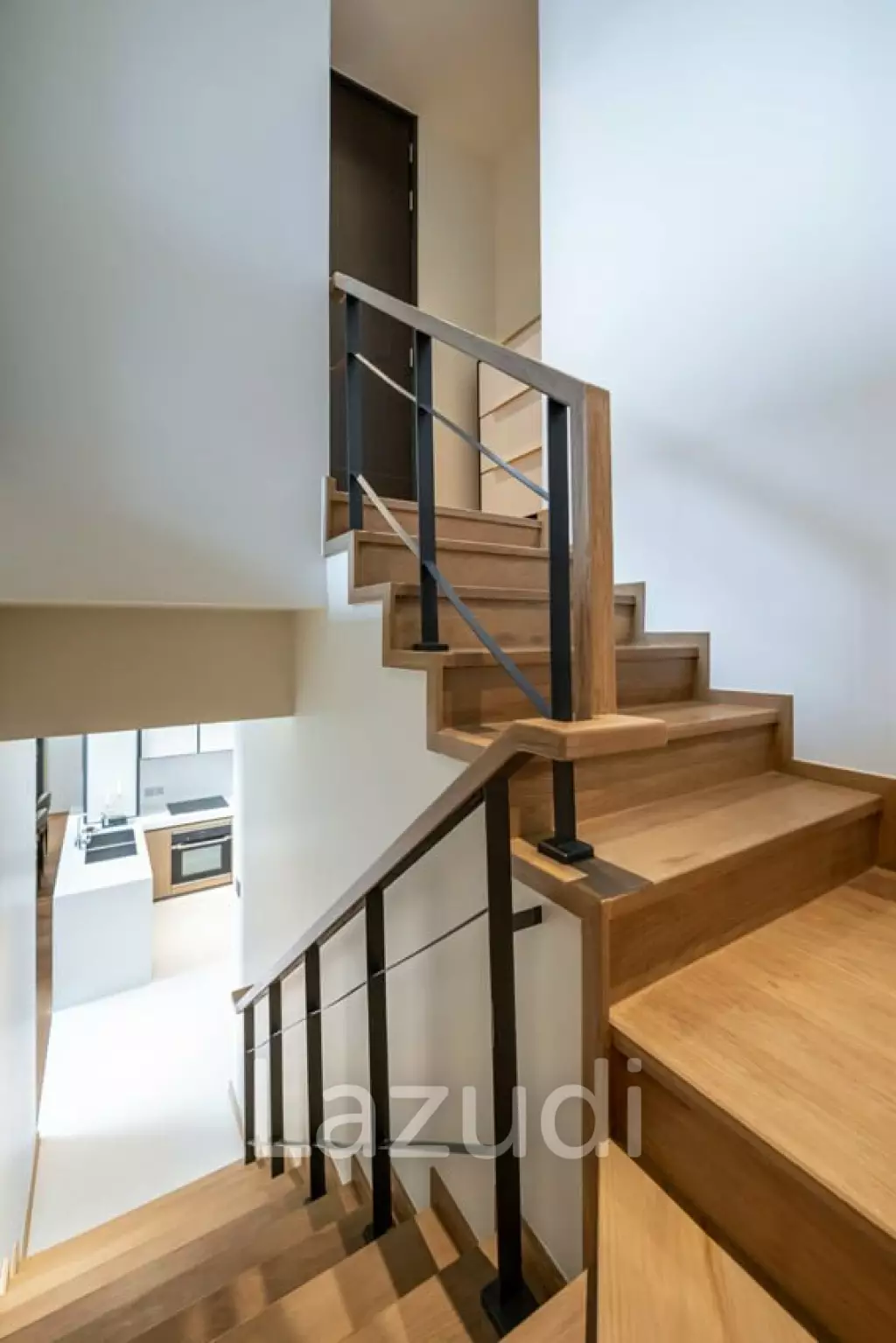 2 Bed 2 Bath 103 SQ.M BEATNIQ Sukhumvit 32