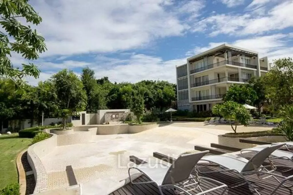 2 Bed beachfront Condo