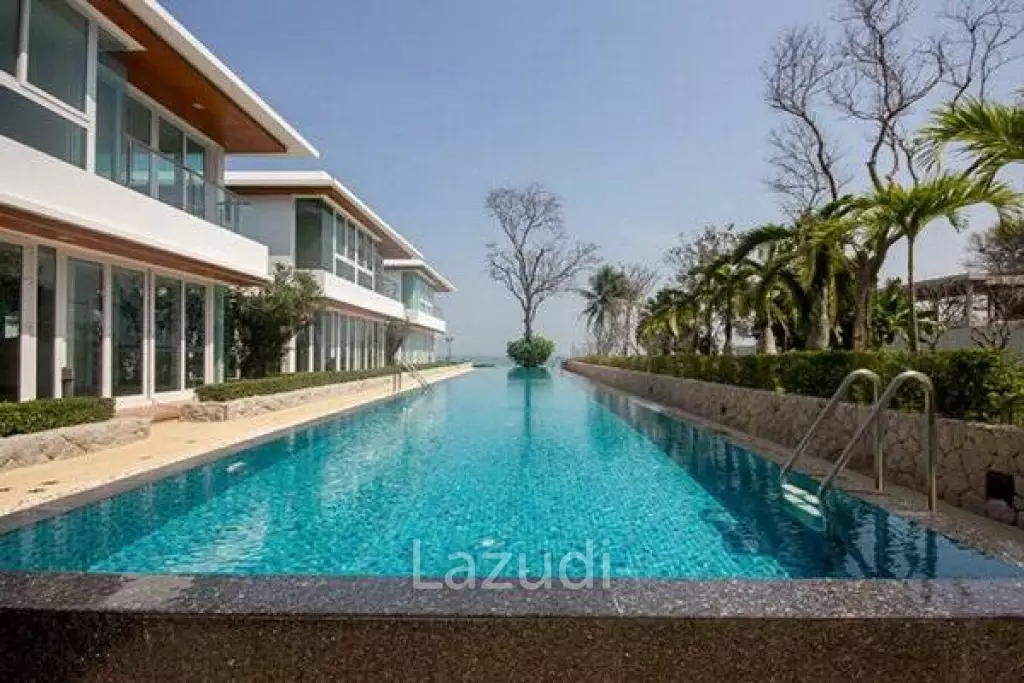 2 Bed Beachfront Condo in Town