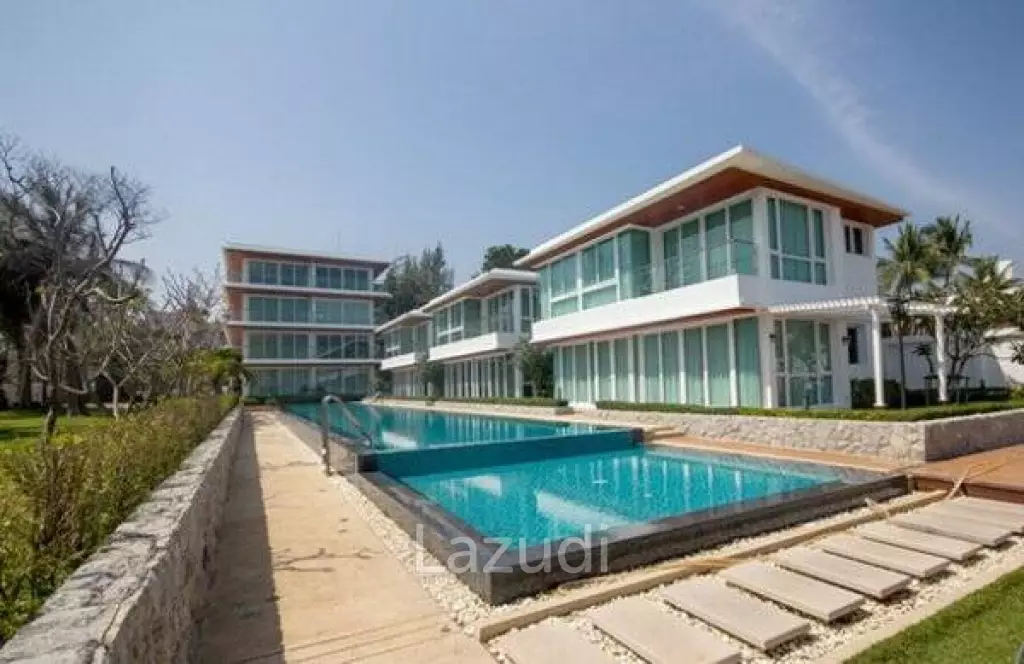 2 Bed Beachfront Condo in Town