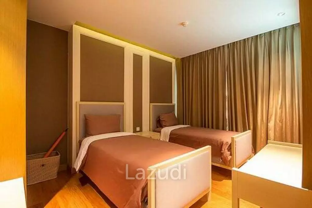 Luxury 2 Bed Condo
