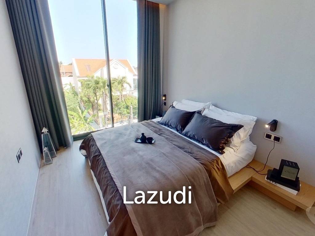 4 Bed 5 Bath 524 SQ.M. ME-I Avenue Srinakarin