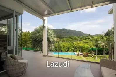Luxury 2 Bed Duplex Penthouse at Baan Ing Phu