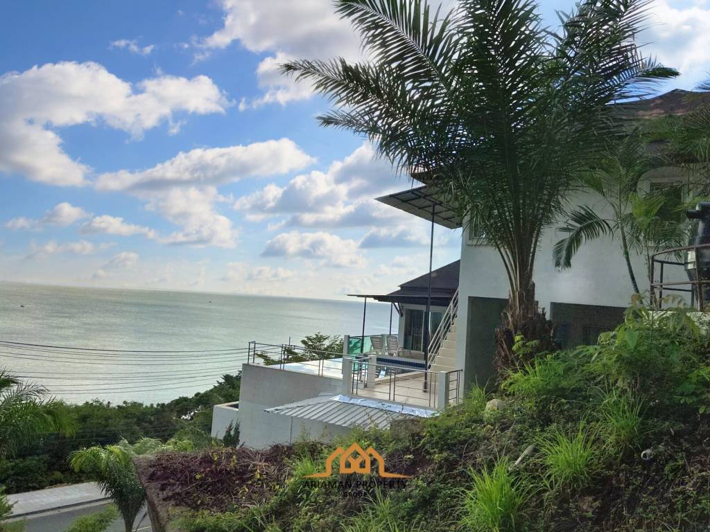 5-Bed Sea View Villa Close to Silver Beach