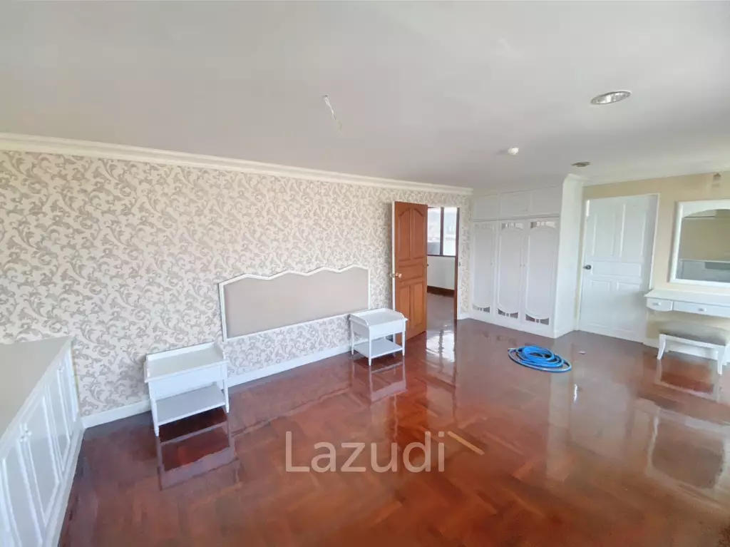 3 Bed 4 Bath 600 SQ.M at Charan Tower