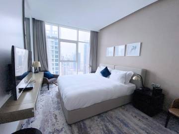 Serviced Studio Apartment | Canal & Pool View