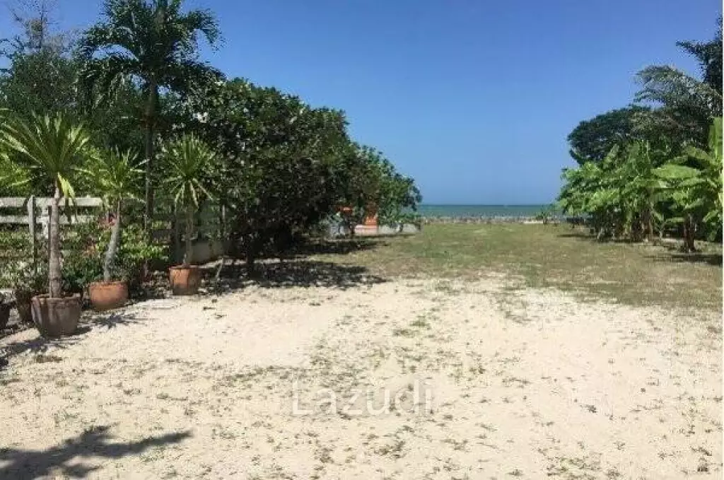 Beachfront Land for sale in Cha-Am