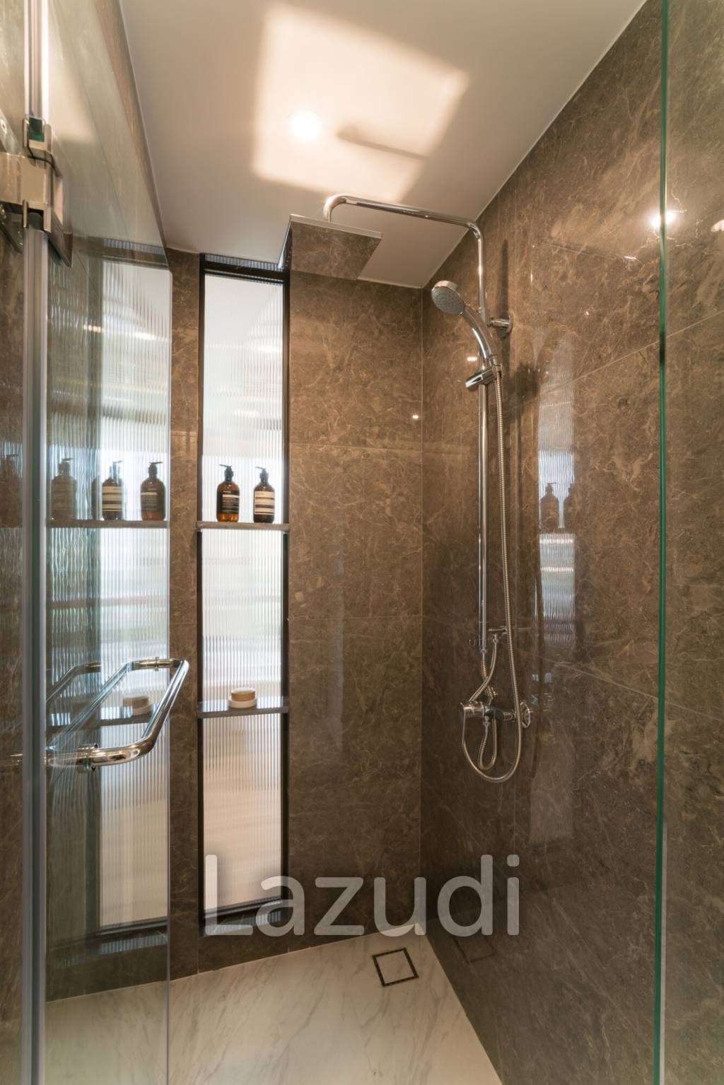 1 Bed 1 Bath 40.59 SQ.M. FYNN Asoke