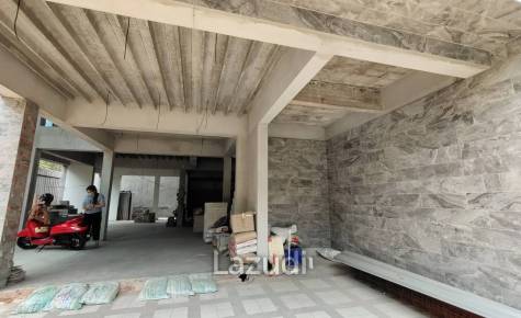 Land with building for Sale In Sukhumvit Area