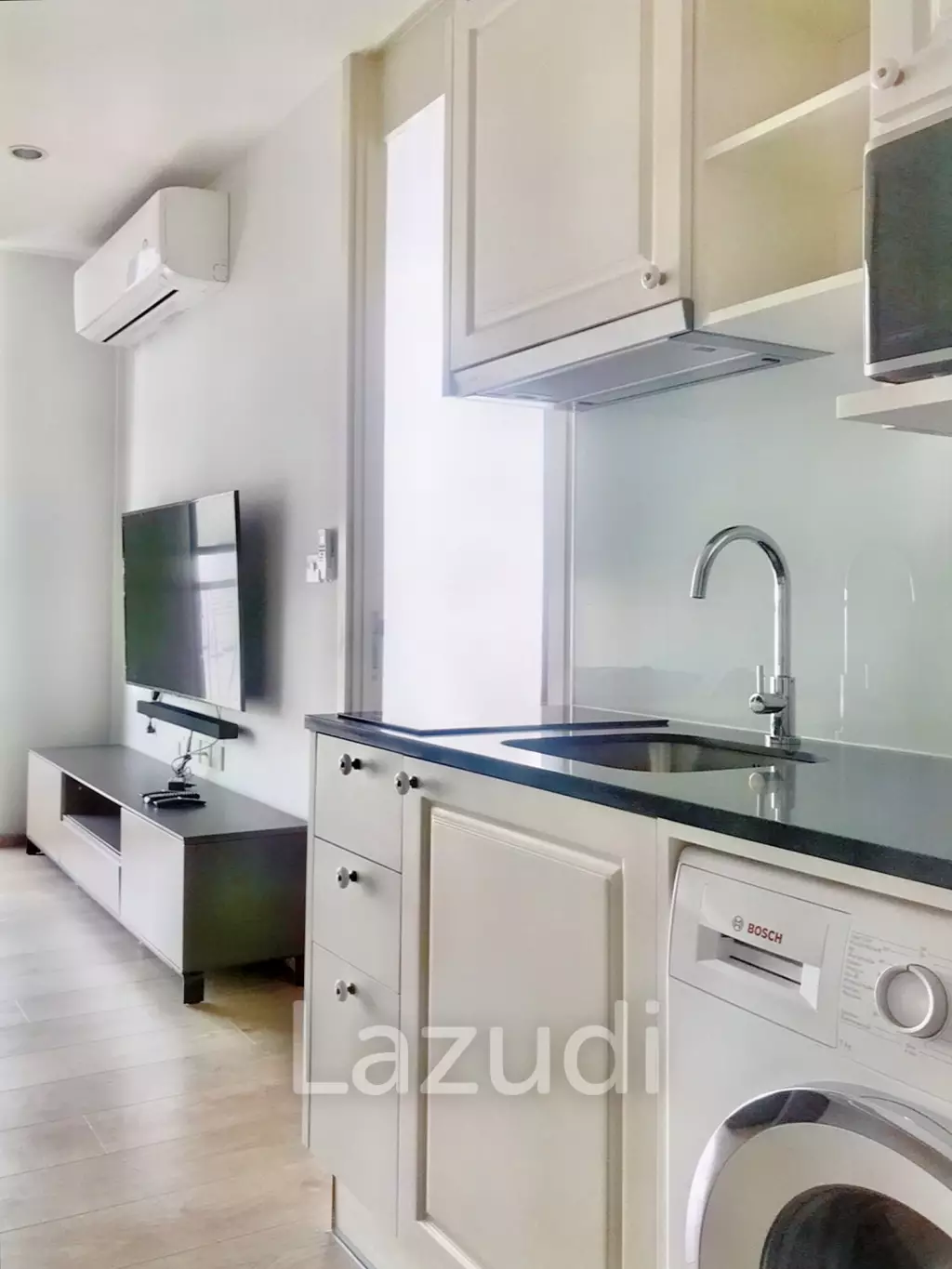 1 Bed 1 Bath 35 SQ.M  Noble Recole Sukhumvit 19
