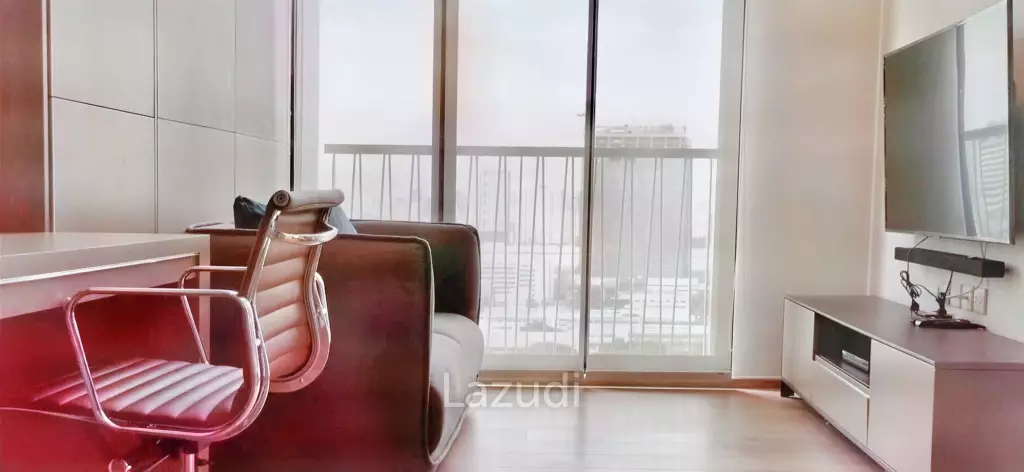 1 Bed 1 Bath 35 SQ.M  Noble Recole Sukhumvit 19