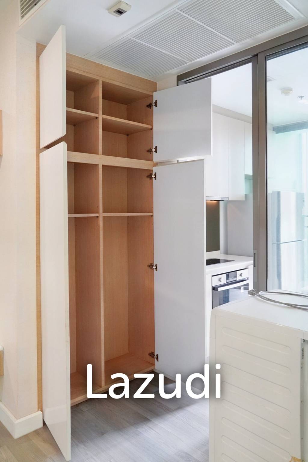 1 Bed 1 Bath 58 SQ.M The Room BTS Wongwian Yai