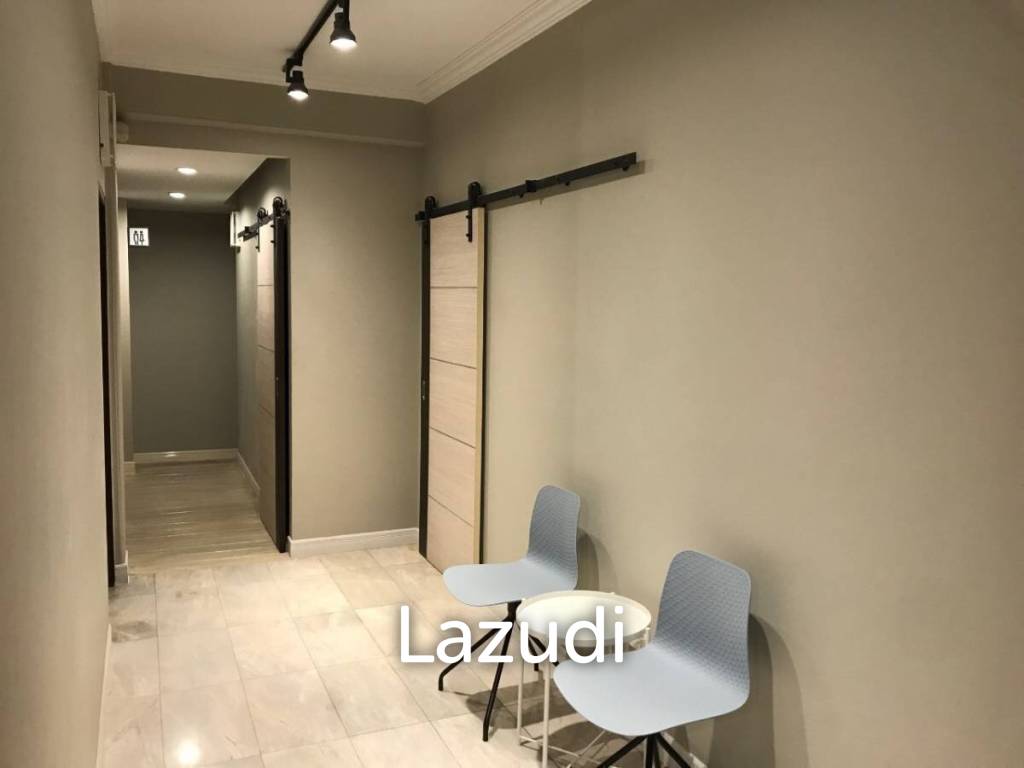 Newly Renovated 500 sqm Coworking Space on Sukhumvit 26 - Near BTS Prompong