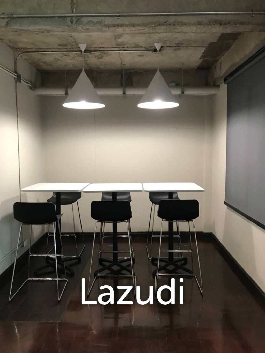 Newly Renovated 500 sqm Coworking Space on Sukhumvit 26 - Near BTS Prompong