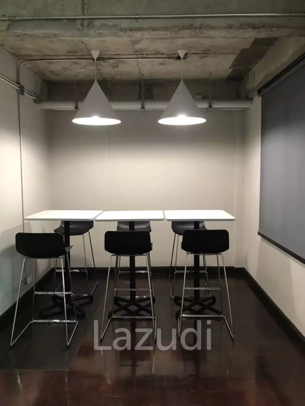 Newly Renovated 500 sqm Coworking Space on Sukhumvit 26 - Near BTS Prompong