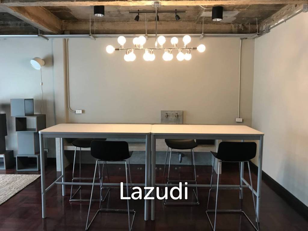 Newly Renovated 500 sqm Coworking Space on Sukhumvit 26 - Near BTS Prompong