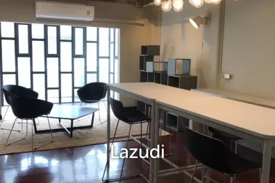 Newly Renovated 500 sqm Coworking Space on Sukhumvit 26 - Near BTS Prompong