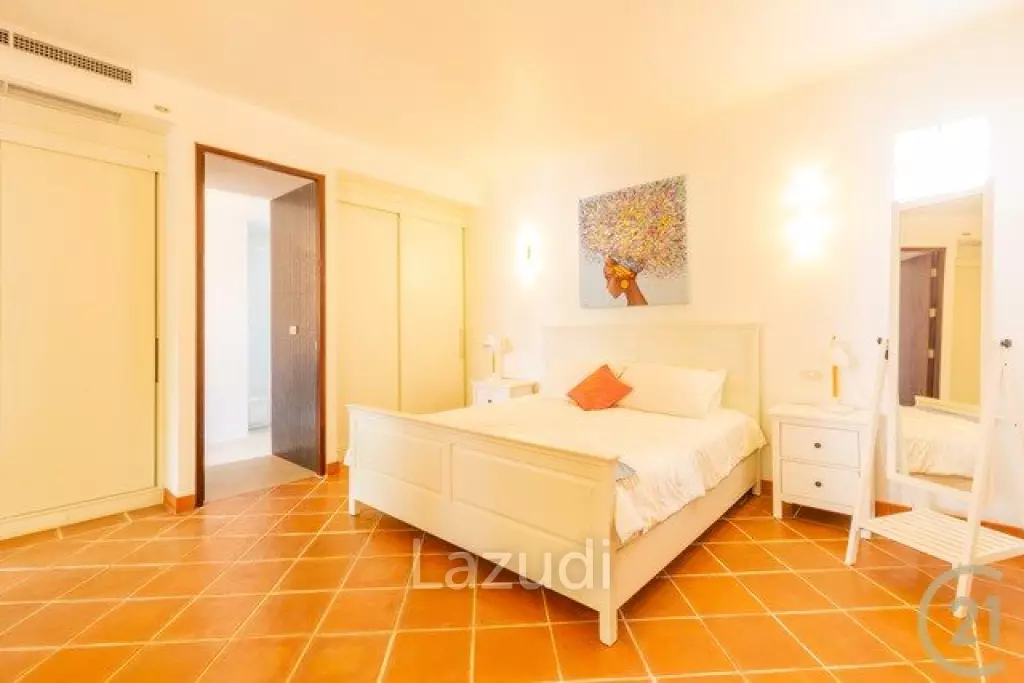2 bed 3 bath condo for rent in Casa Daeng